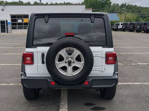 Used 2022 Jeep Wrangler Sport AWD/4WD image 7
