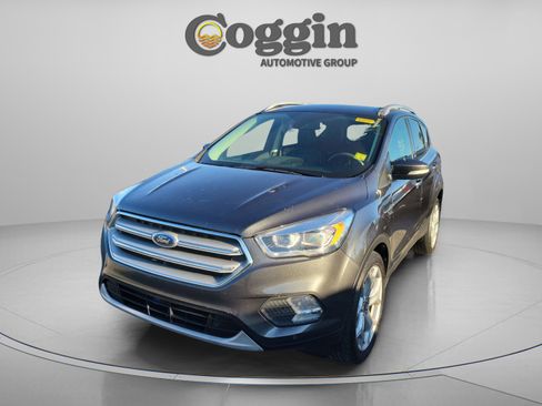 Used 2019 Ford Escape Titanium image 1