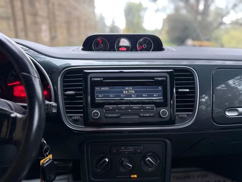 Used 2012 Volkswagen Beetle Turbo image 12