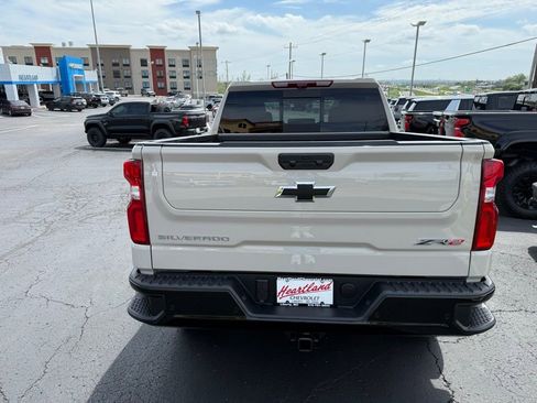 New 2026 Chevrolet Silverado 1500 ZR2 AWD/4WD image 9