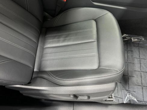 Certified 2025 Audi Q5 Premium w/ Convenience Plus Package image 20