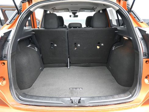 Used 2022 Nissan Kicks SR w/ Interior Electronics Package image 16