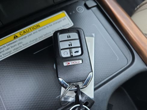 Used 2022 Honda CR-V Touring image 33