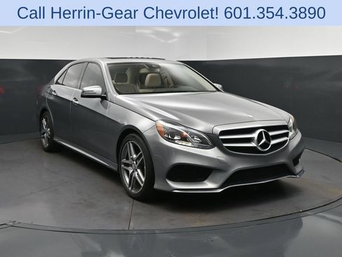 Used 2015 Mercedes-Benz E 350 Sedan image 9