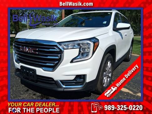 Used 2024 GMC Terrain SLT AWD/4WD image 1