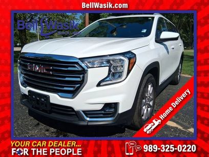 Used 2024 GMC Terrain SLT