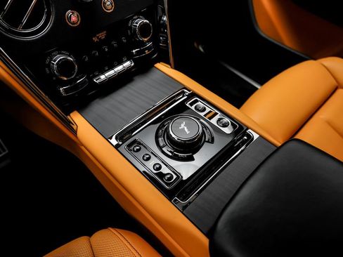 Used 2022 Rolls-Royce Cullinan AWD/4WD image 30