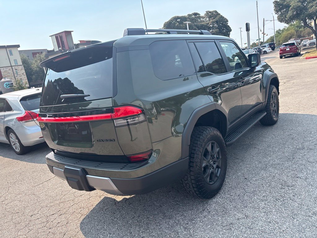 Certified 2026 Lexus GX 550 AWD/4WD image 5