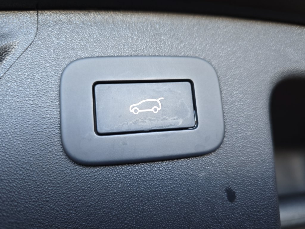 Certified 2025 Land Rover Discovery Sport S AWD/4WD image 16