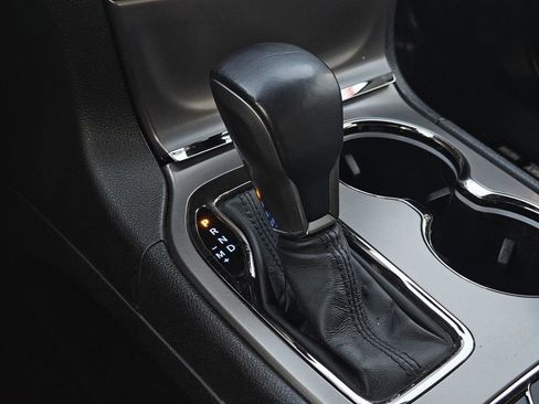 Used 2021 Jeep Grand Cherokee Limited X image 24