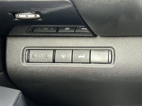 New 2026 Nissan Pathfinder SV image 40