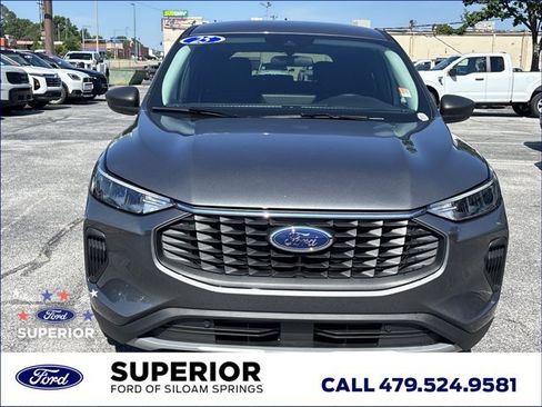 Used 2025 Ford Escape Active w/ Tech Pack #1 FWD image 11