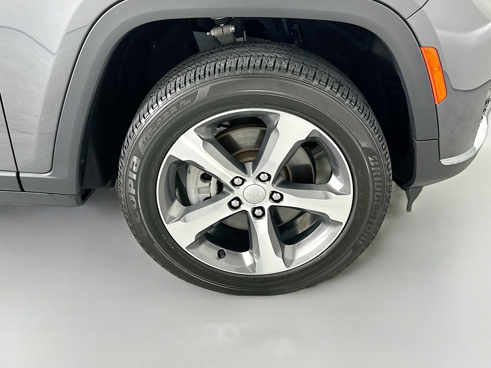 Used 2023 Jeep Grand Cherokee L Limited w/ Trailer Tow Group (B) AWD/4WD image 37