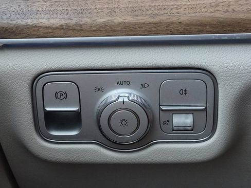 Certified 2024 Mercedes-Benz GLE 350 4MATIC image 36