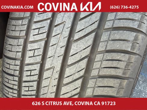 Used 2024 Volkswagen Jetta SE w/ Panoramic Sunroof Package image 31