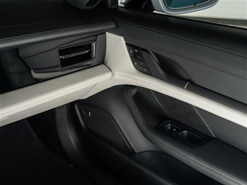 New 2026 Porsche Taycan GTS image 31