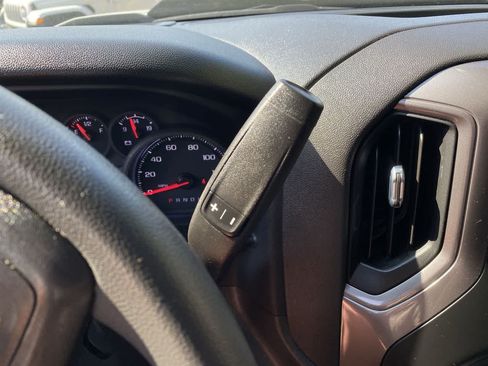 Used 2022 Chevrolet Silverado 1500 Custom Trail Boss AWD/4WD image 24