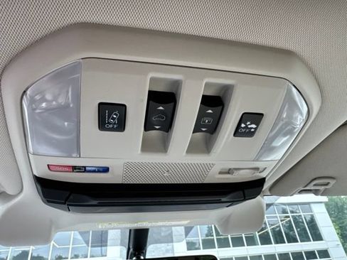 Used 2021 Subaru Ascent Premium w/ Sport Package AWD/4WD image 2