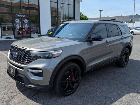 Used 2020 Ford Explorer ST w/ ST Street Pack AWD/4WD image 2
