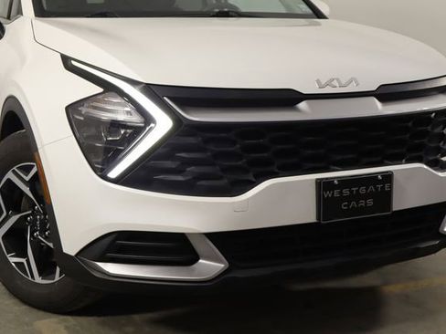 Used 2023 Kia Sportage LX FWD image 40