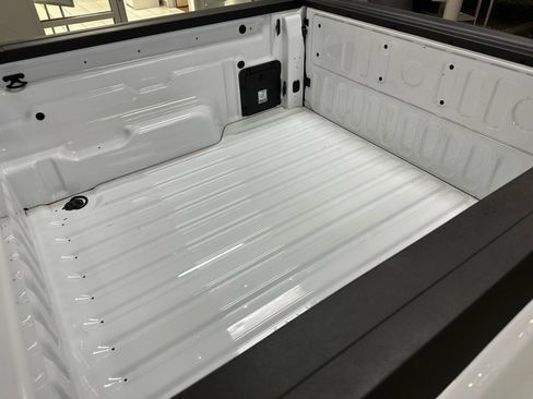 Certified 2024 Ford Maverick XLT image 15