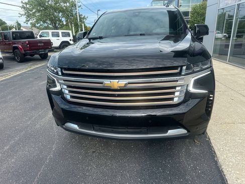 Used 2021 Chevrolet Suburban High Country w/ Premium Package AWD/4WD image 7