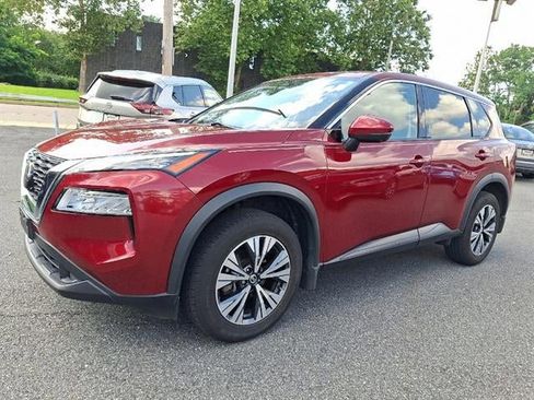 Certified 2021 Nissan Rogue SV image 3