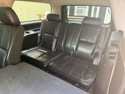 Used 2011 Chevrolet Suburban LT AWD/4WD image 13