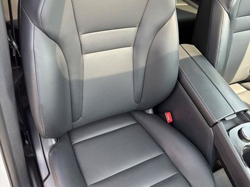 Used 2023 Nissan Rogue SV w/ SV Premium B Package AWD/4WD image 28