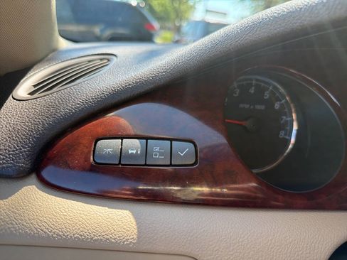 Used 2007 Buick Lucerne CX FWD image 13