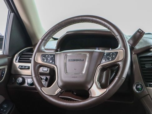 Used 2018 GMC Yukon Denali w/ Denali Ultimate Package image 13