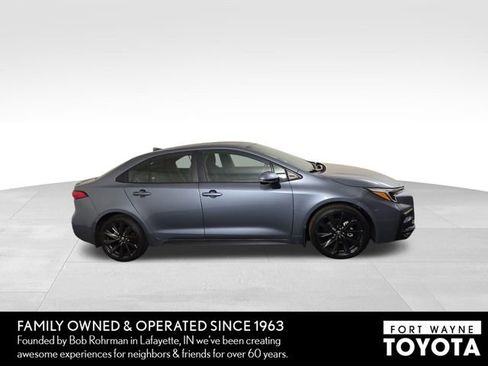 Used 2023 Toyota Corolla SE image 5