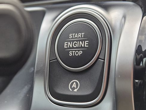 New 2026 Mercedes-Benz GLB 250 4MATIC image 21