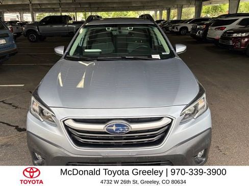 Used 2022 Subaru Outback Premium AWD/4WD image 2