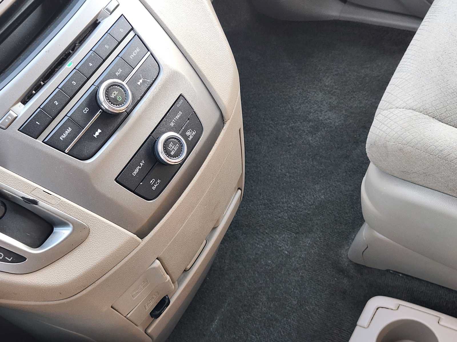 Used 2015 Honda Odyssey LX image 19