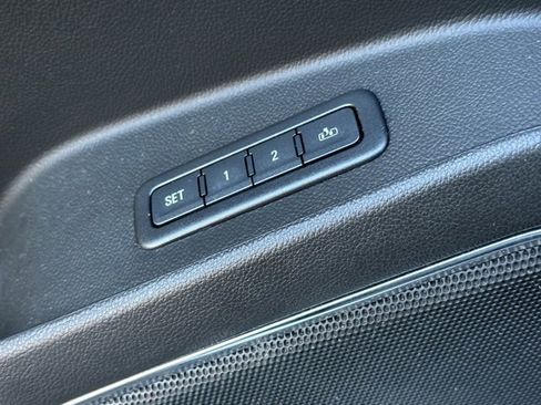 Used 2018 Chevrolet Tahoe LT image 23