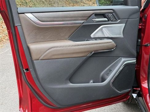 New 2026 GMC Acadia Denali Ultimate image 8