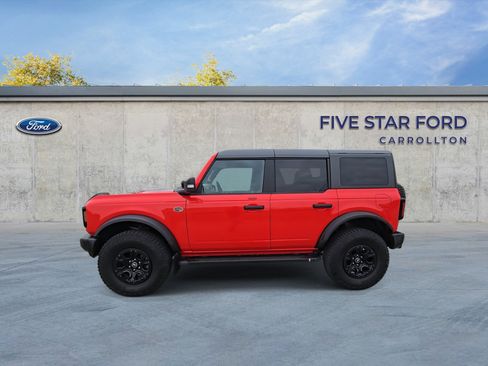 Certified 2022 Ford Bronco Wildtrak image 5