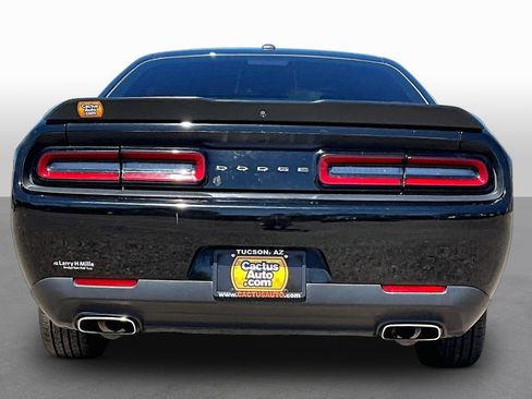 Used 2023 Dodge Challenger SXT RWD image 4