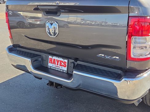 Used 2024 RAM 2500 Tradesman w/ Chrome Appearance Group image 8