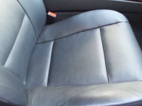 Used 2012 BMW X5 xDrive35d image 9