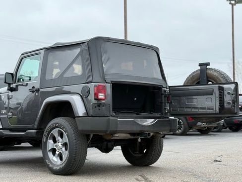 Used 2016 Jeep Wrangler Sahara w/ Connectivity Group AWD/4WD image 37