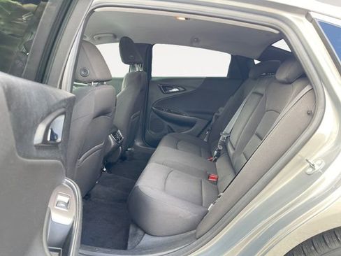 Used 2018 Chevrolet Malibu LT FWD image 13