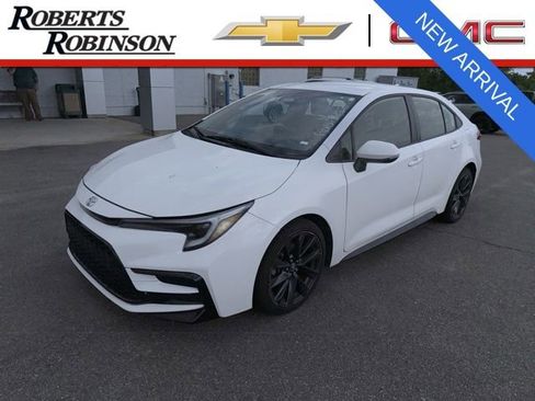 Used 2023 Toyota Corolla SE FWD image 1