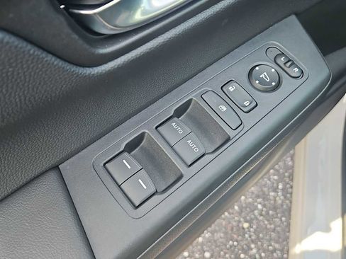 Certified 2025 Honda CR-V EX image 15