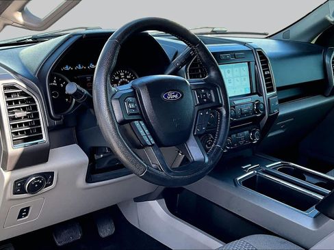 Used 2016 Ford F150 XLT w/ Equipment Group 302A Luxury AWD/4WD image 18