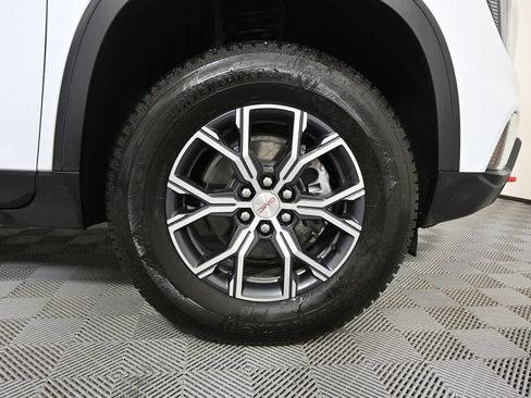 Used 2026 GMC Acadia AT4 w/ Luxury Package AWD/4WD image 11