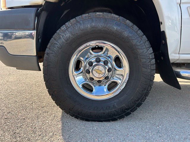 Used 2004 Chevrolet Silverado 2500 LS RWD image 13
