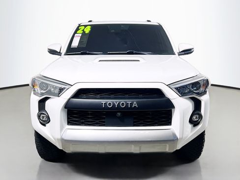 Used 2024 Toyota 4Runner TRD Off-Road Premium w/ Off Road Premium Plus Package AWD/4WD image 11