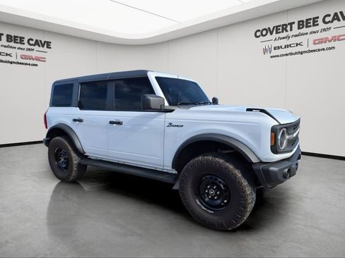 Used 2022 Ford Bronco Black Diamond image 1